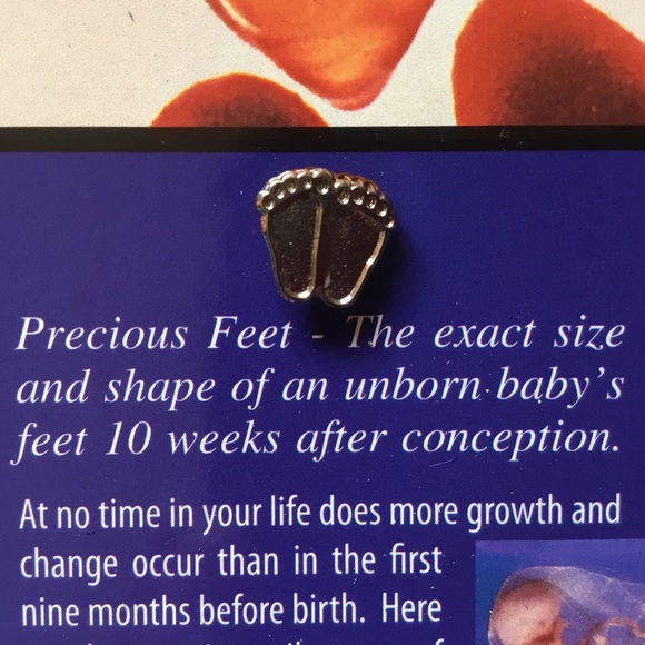 Baby feet pin - Picture 3 of 3